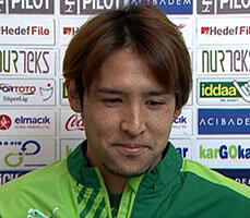 Tercüman Bursasporlu Japon Futbolcunun Röportajını Kafadan Salladı